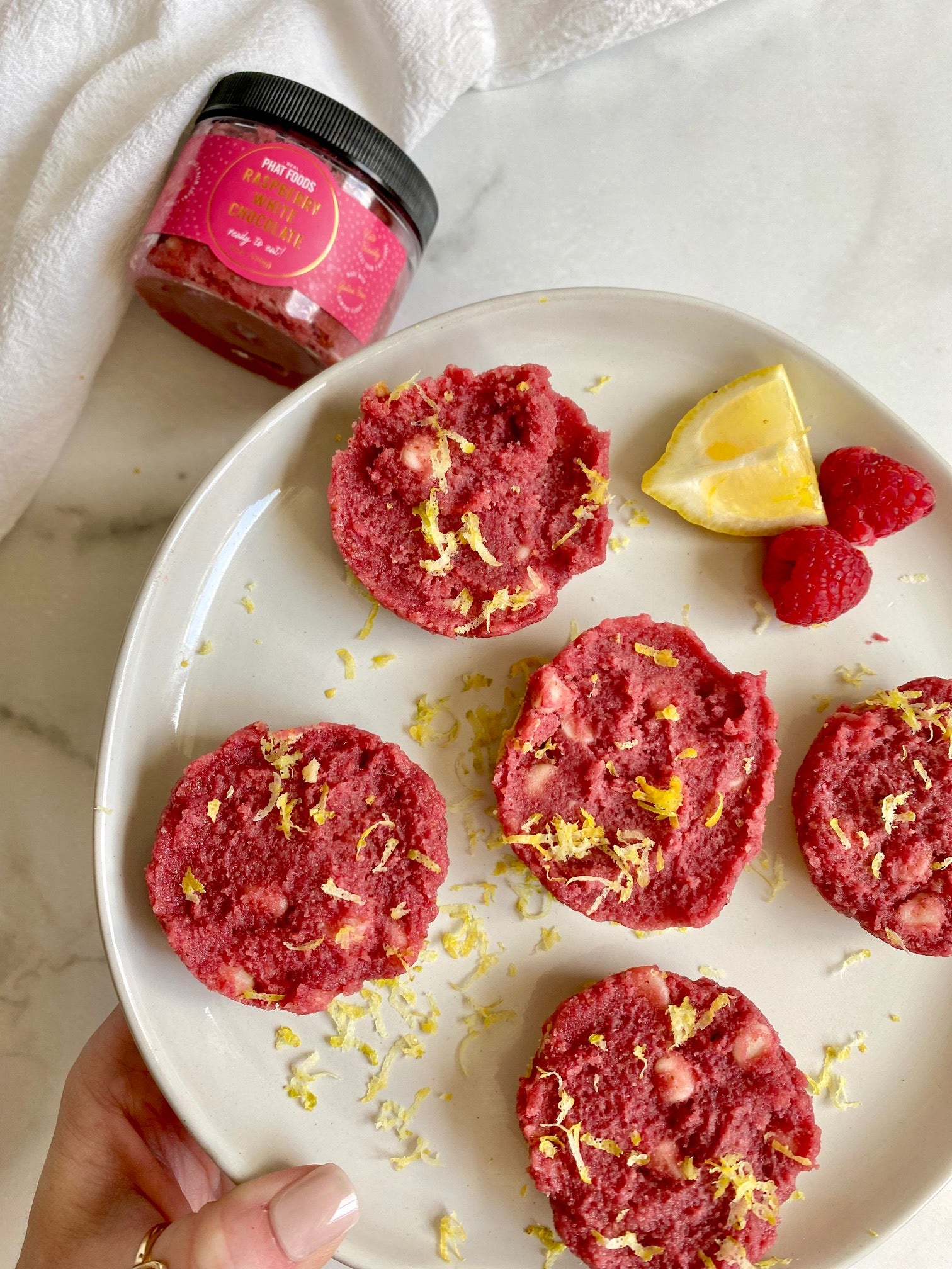 The Best Low-Carb Raspberry White Chocolate Tarts